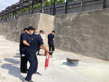 筑牢防火墻，把好安全關，  ---公司開展消防應急演練